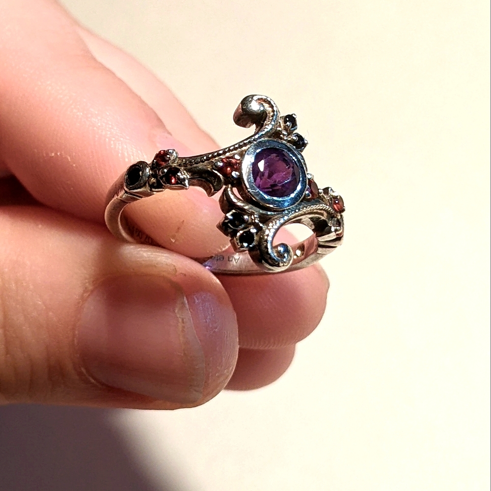 Sz8 925 GUC amethyst garnet onyx filagree ring